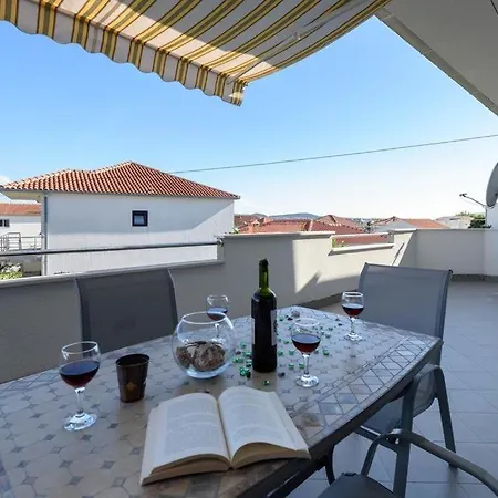 Apartment Trogir 아파트 트로기르