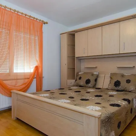 Apartment Trogir Apartman *
